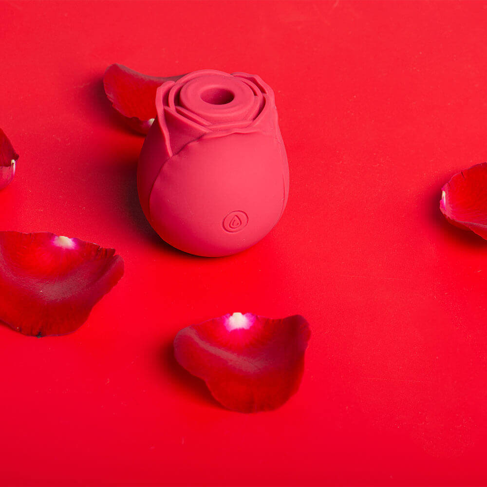 rose-lover-sucking-vibrator_main PureSuck Rose — Classic Suction, Pure Satisfaction - Image 1